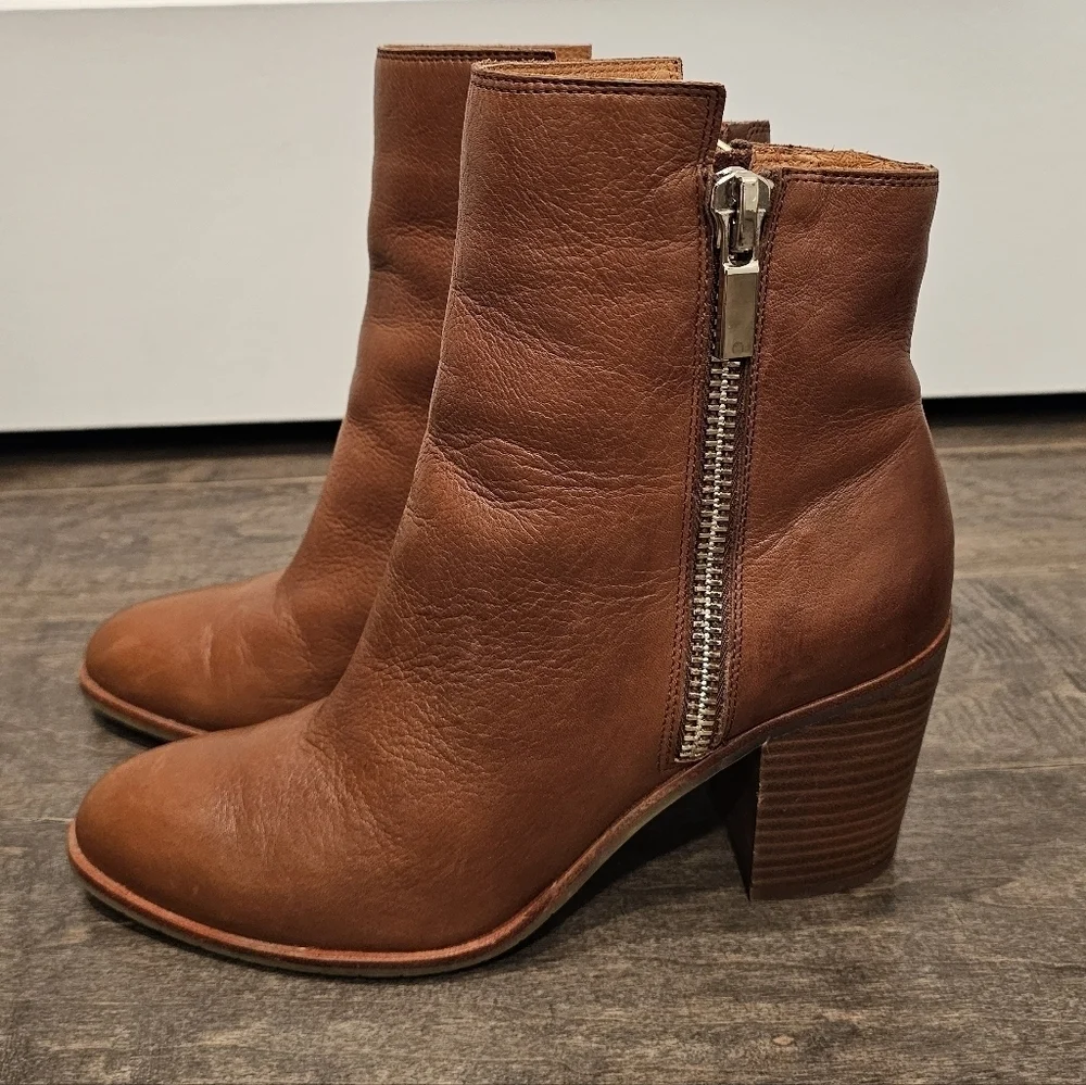 Kenneth Cole Ingrid Genuine Leather Ankle Boots Sz 8.5